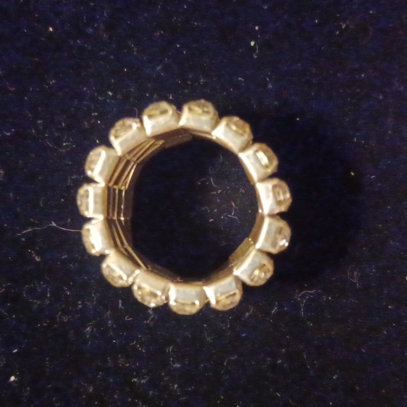 Rhinestone ring - Picture 3 of 4